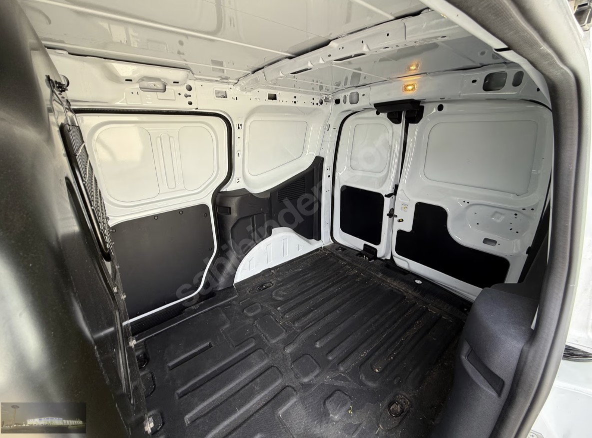 FORD COURİER 1.5 TREND /HATASIZ/ FORD YETKİLİ BAYİ'DEN 2024 MODEL